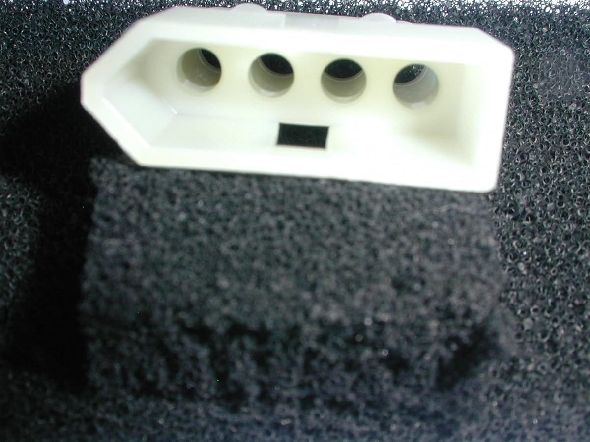 4-Position Plug Connector