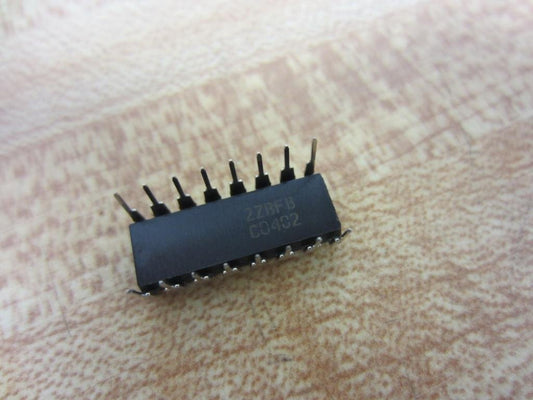 D Flip-Flop Integrated Circuit - 6 Channels, CMOS Technology