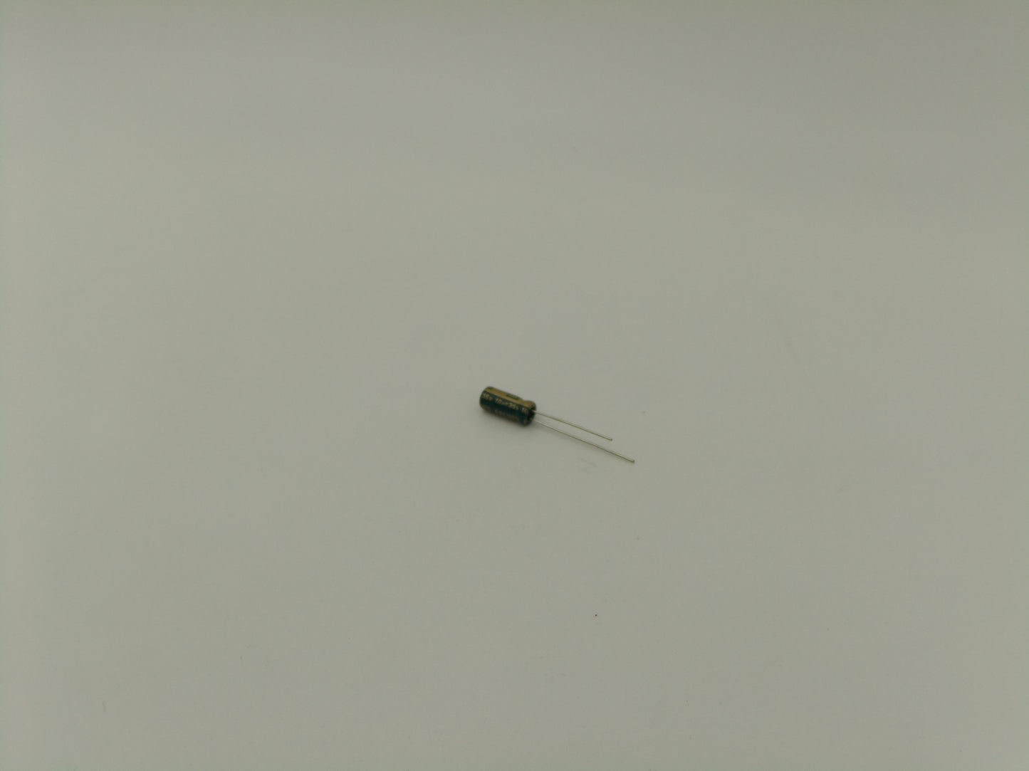 Capacitor Aluminum Electrolytic 10uF 35V Radial