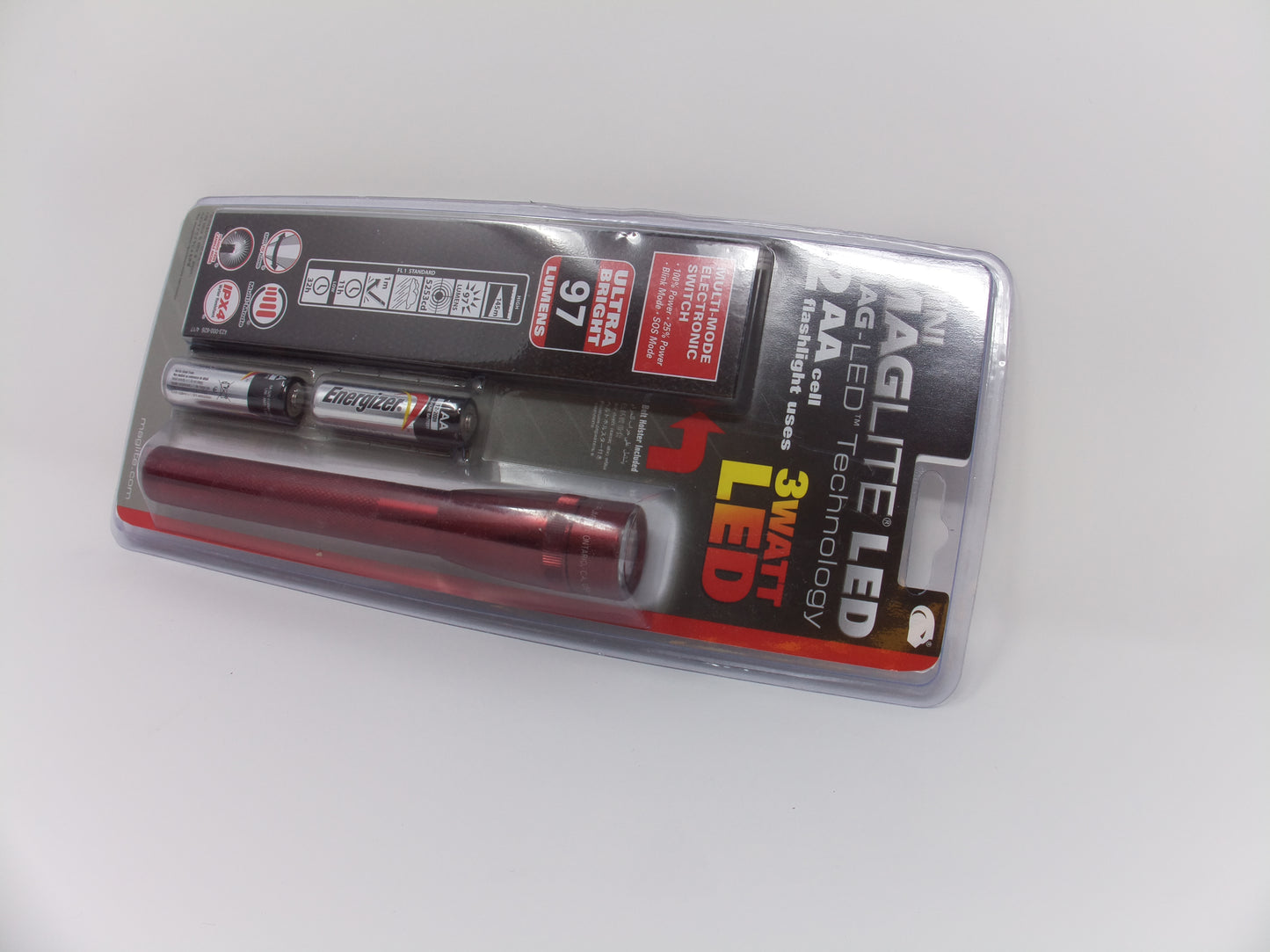 Red LED Flashlight - 2 AA Batteries - 156m Beam Distance