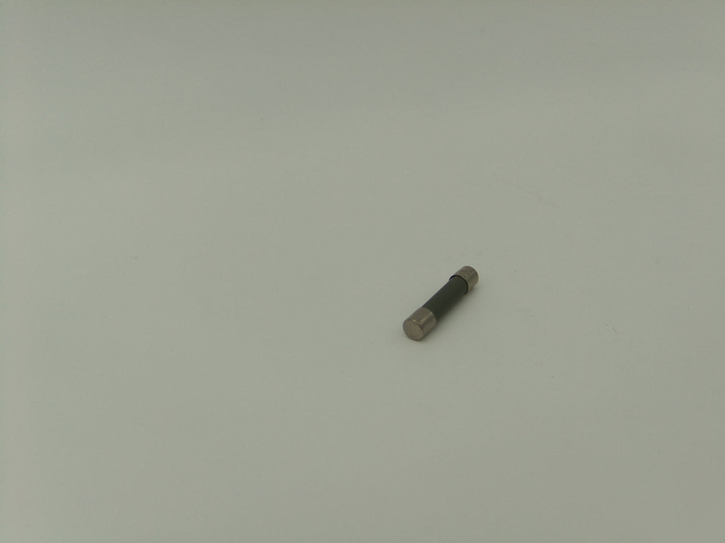 Ceramic Fuse 1-1/4 in L x 1/4 in dia, 8A, Time Delay, MDA Series, 250V AC