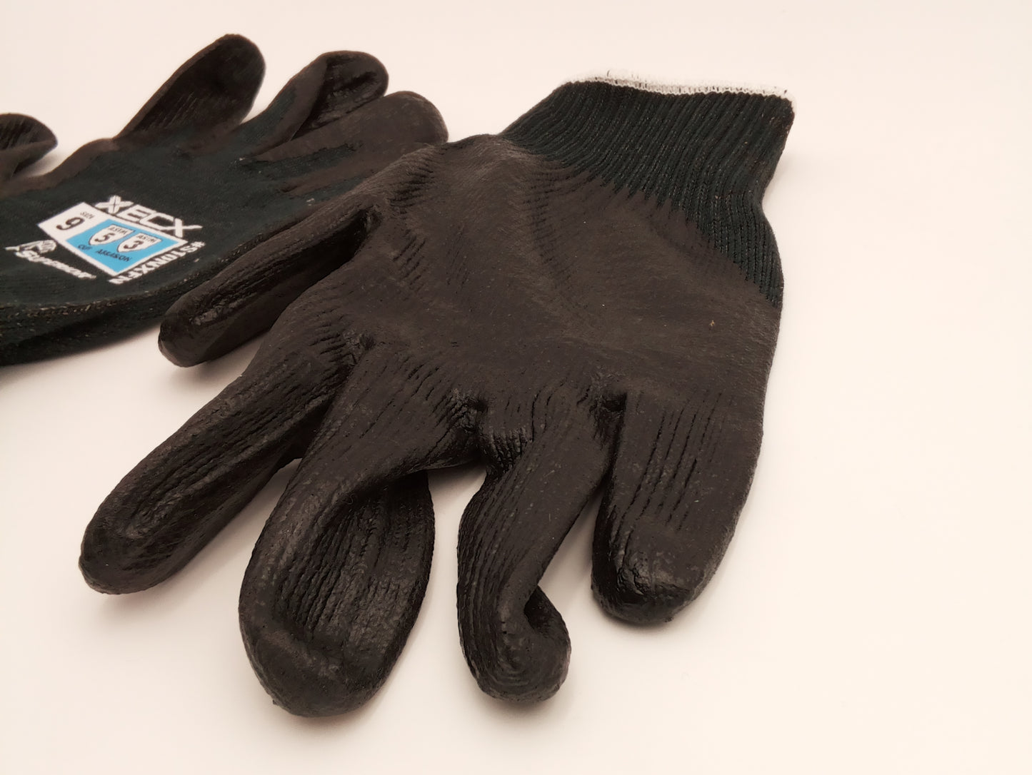 Cut Resistant Gloves - ANSI Level 5 Protection - Size 9 - Black